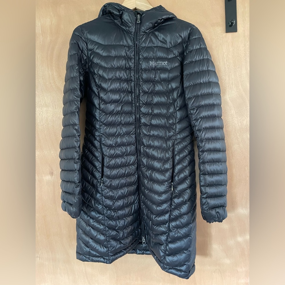 Used, good shape Marmot women’s Sonya jacket. 700 fill.